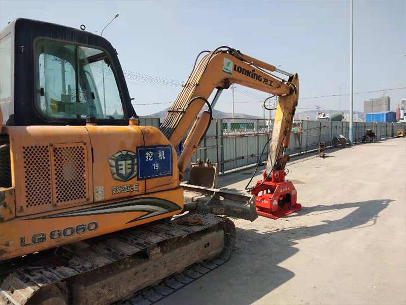 挖機(jī)振動(dòng)夯 挖機(jī)振動(dòng)夯